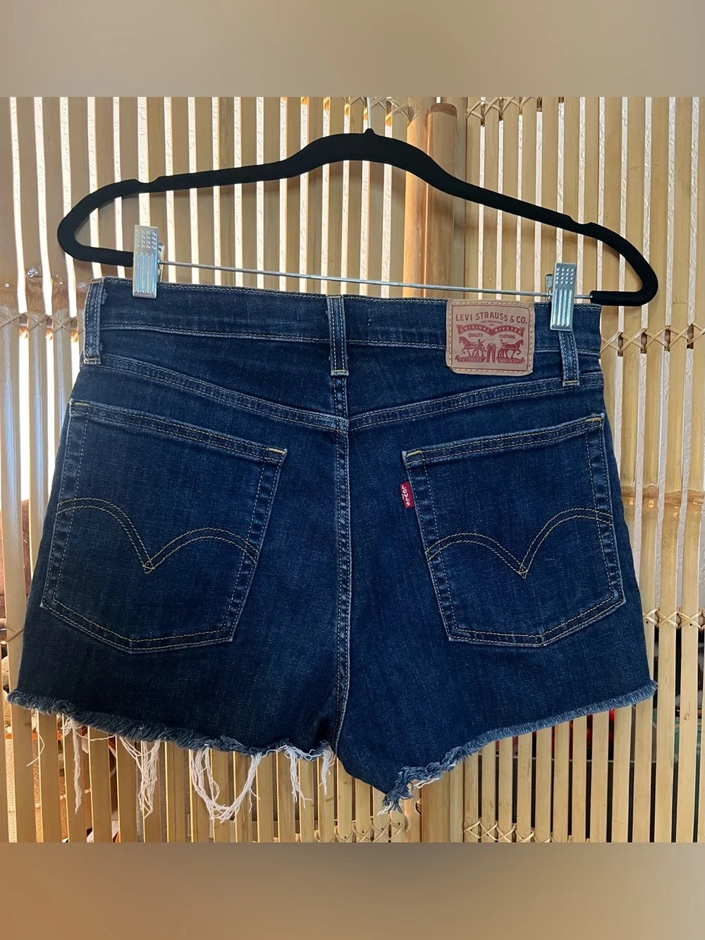 Levis classic high